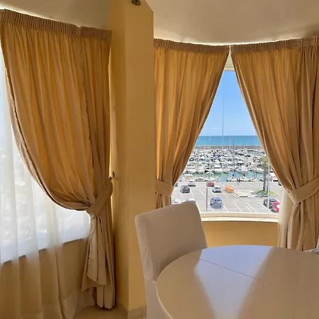 Lujoso Atico Duplex En Puerto Marina Apartment